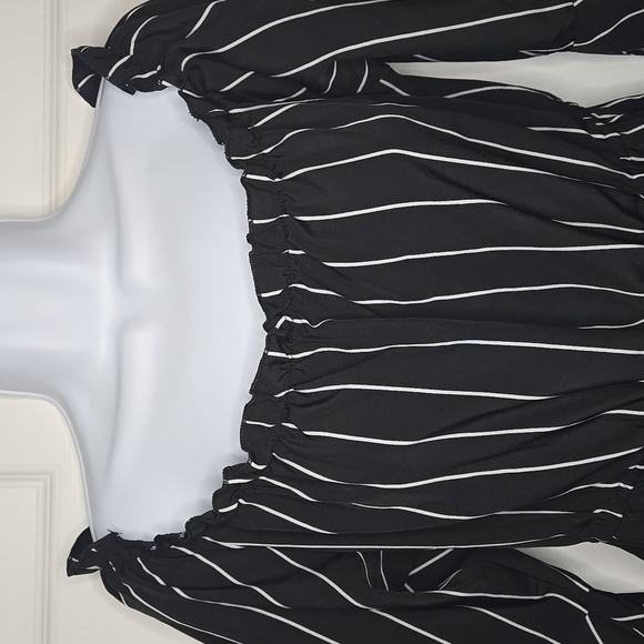 Black and White Striped Romper - Picture 4 of 6